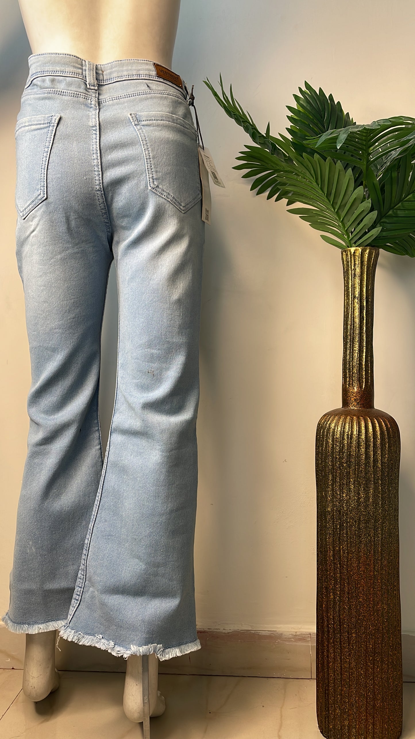 Ice bell bottom (rce584)