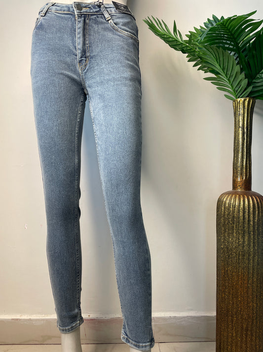 Vintage wash skinny jeans(ankle length)