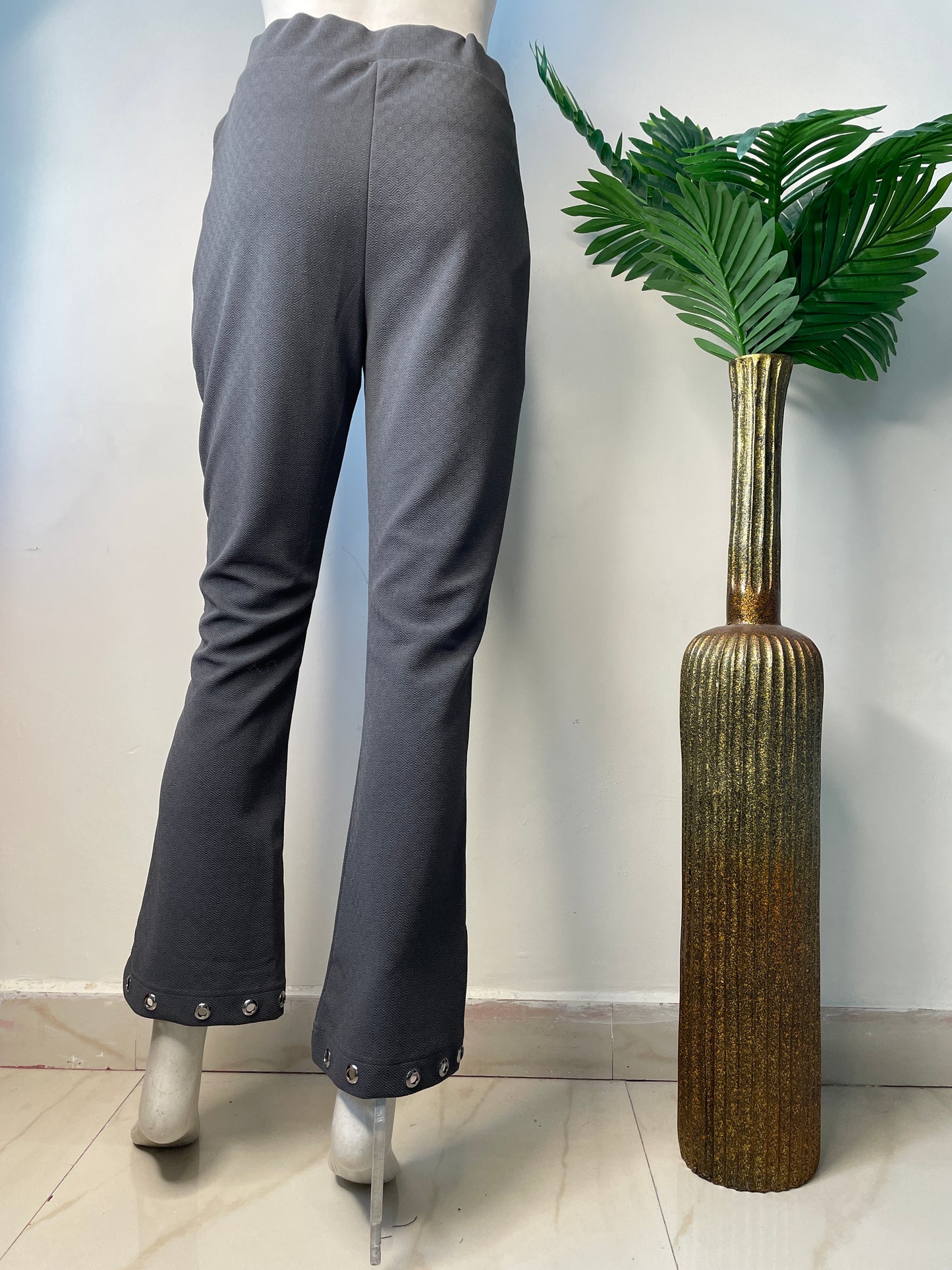 Strechable pants with pockets