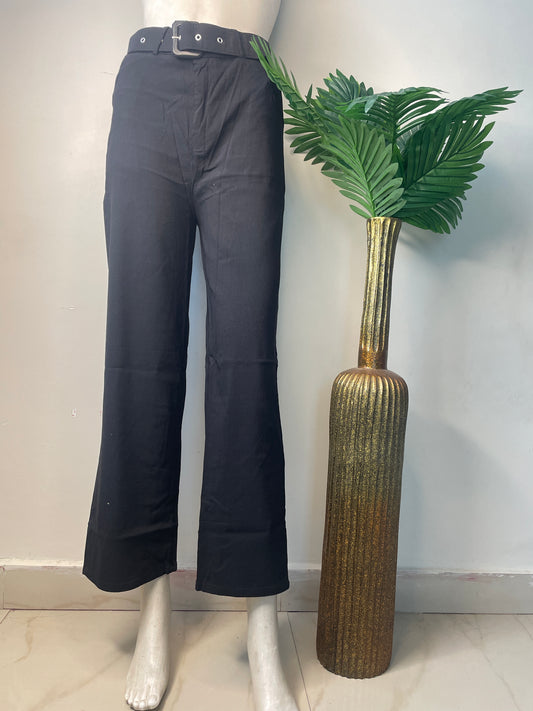 Ankle length pant with belt ( straight fit)