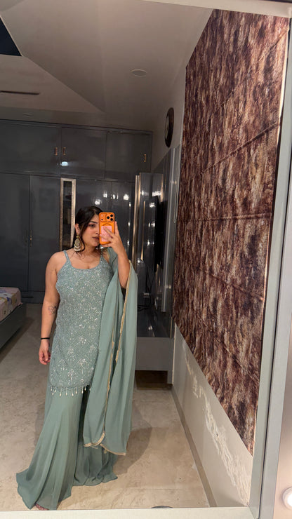 Zarina outfit
