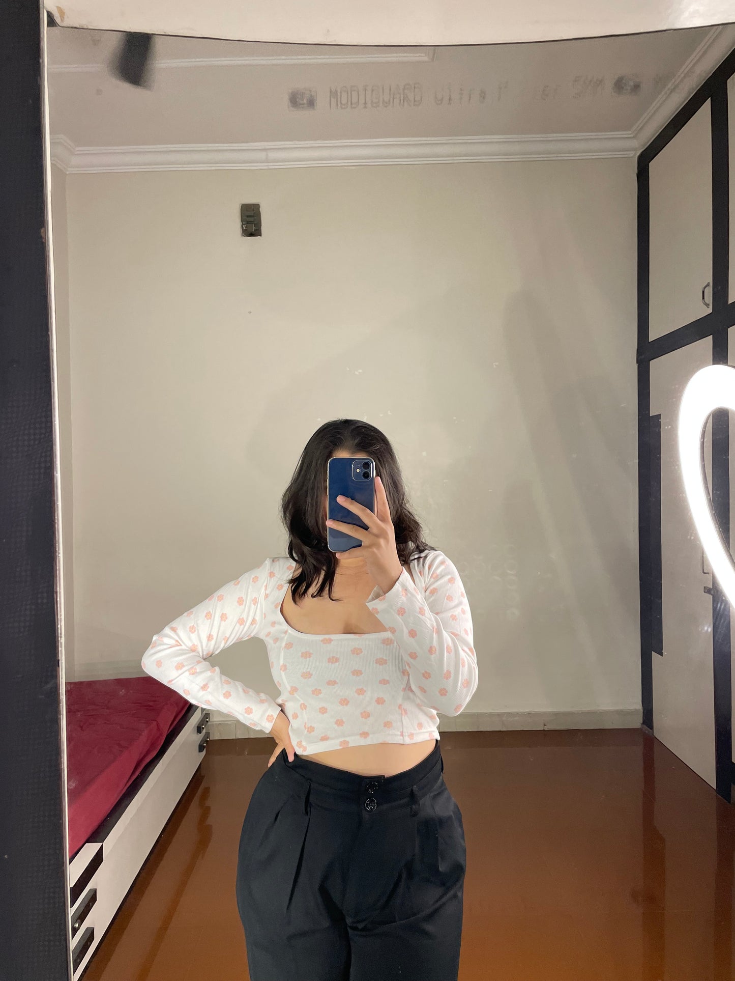 Floral crop top deep neck