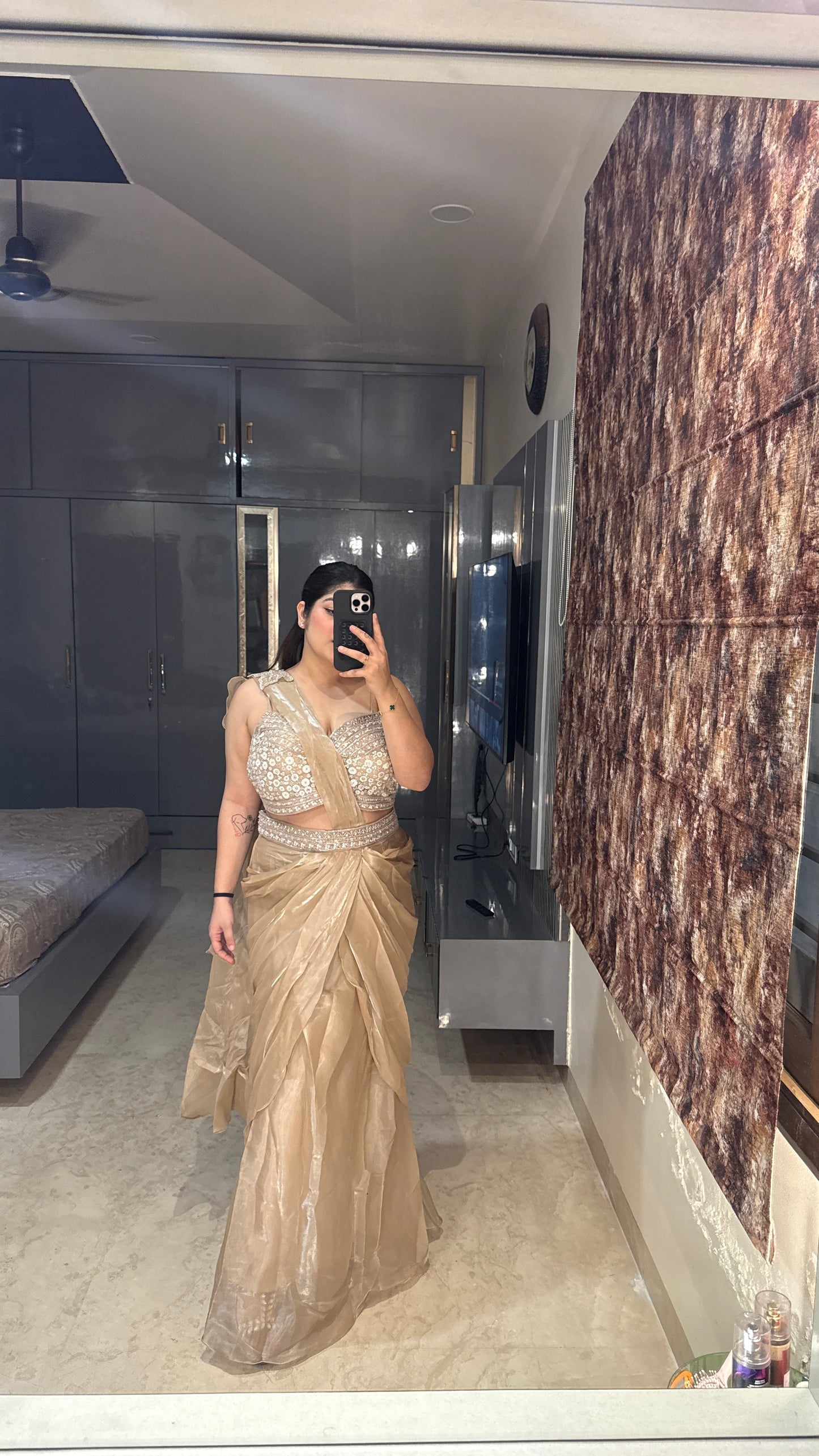 Roshni saree