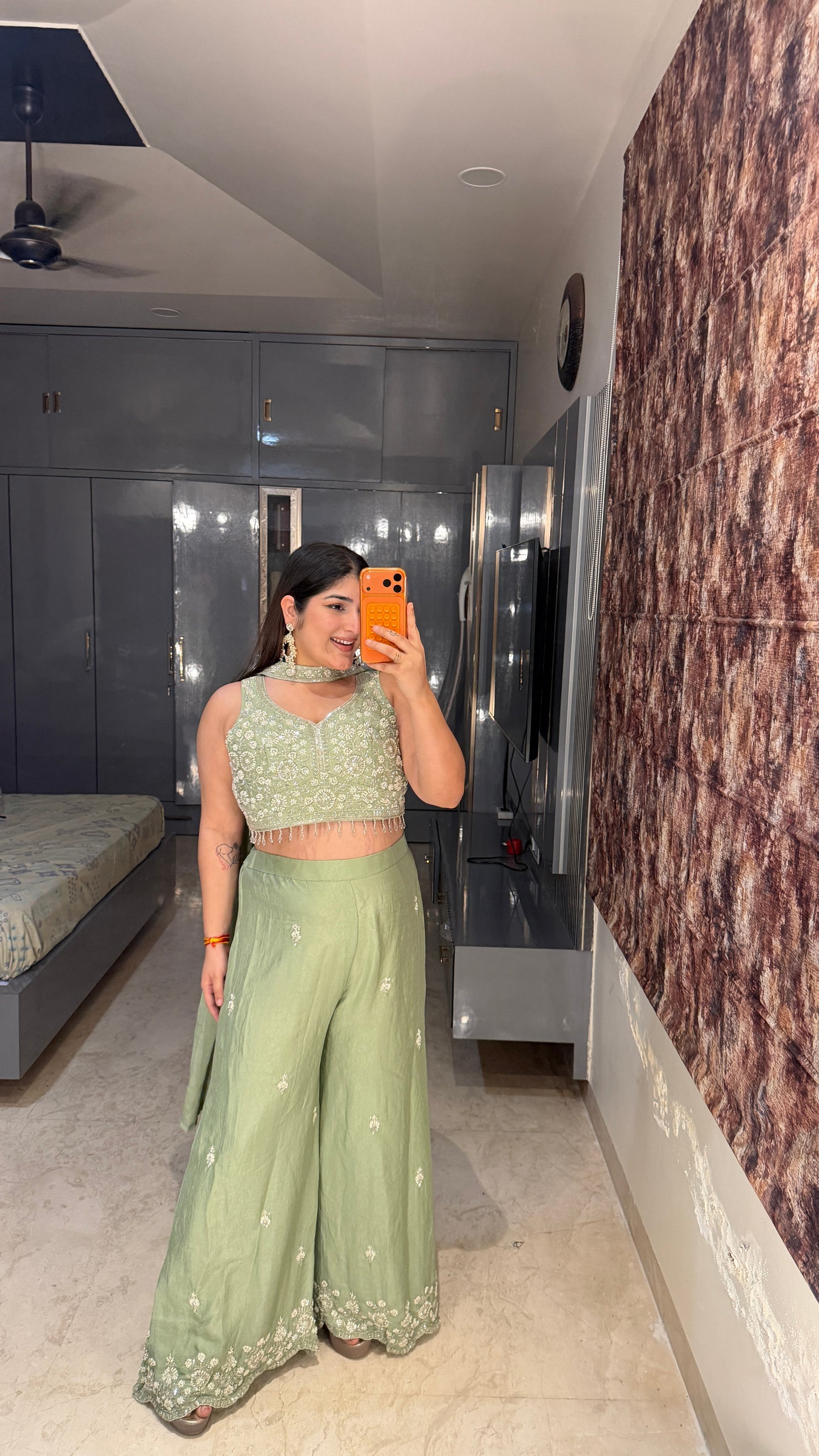 Resham plazo