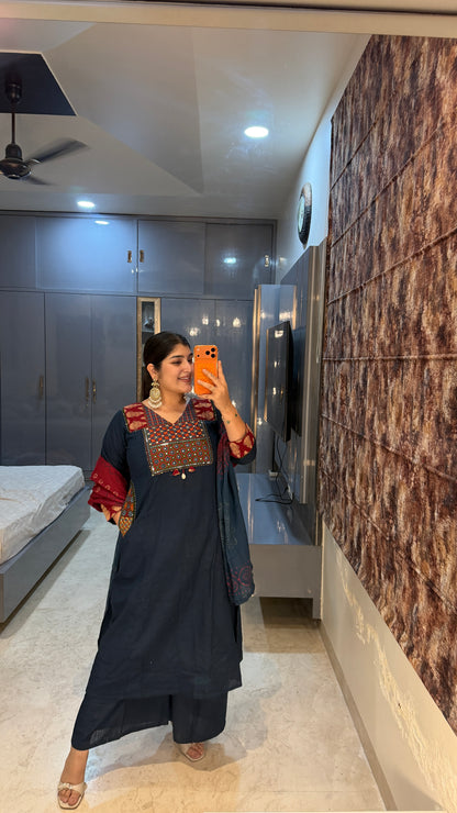 Pocket design kurta set