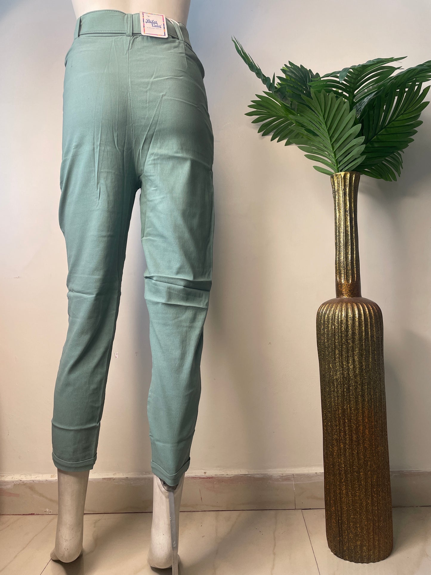 Ankle length pant with belt(skin fit)