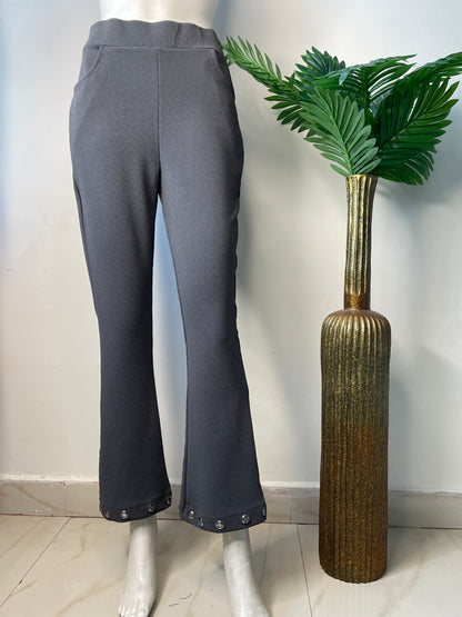 Strechable pants with pockets