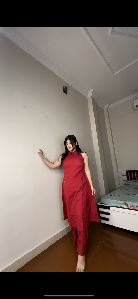 Cut sleeves cotton suit .