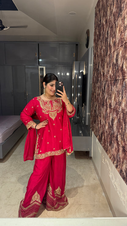 Saanvi suit set