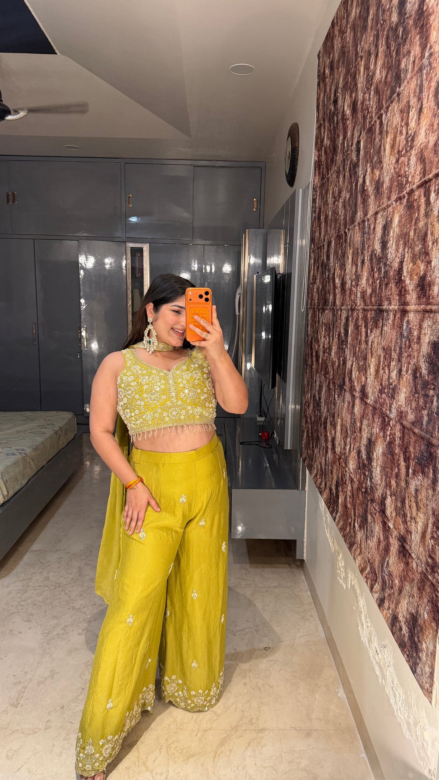Resham plazo