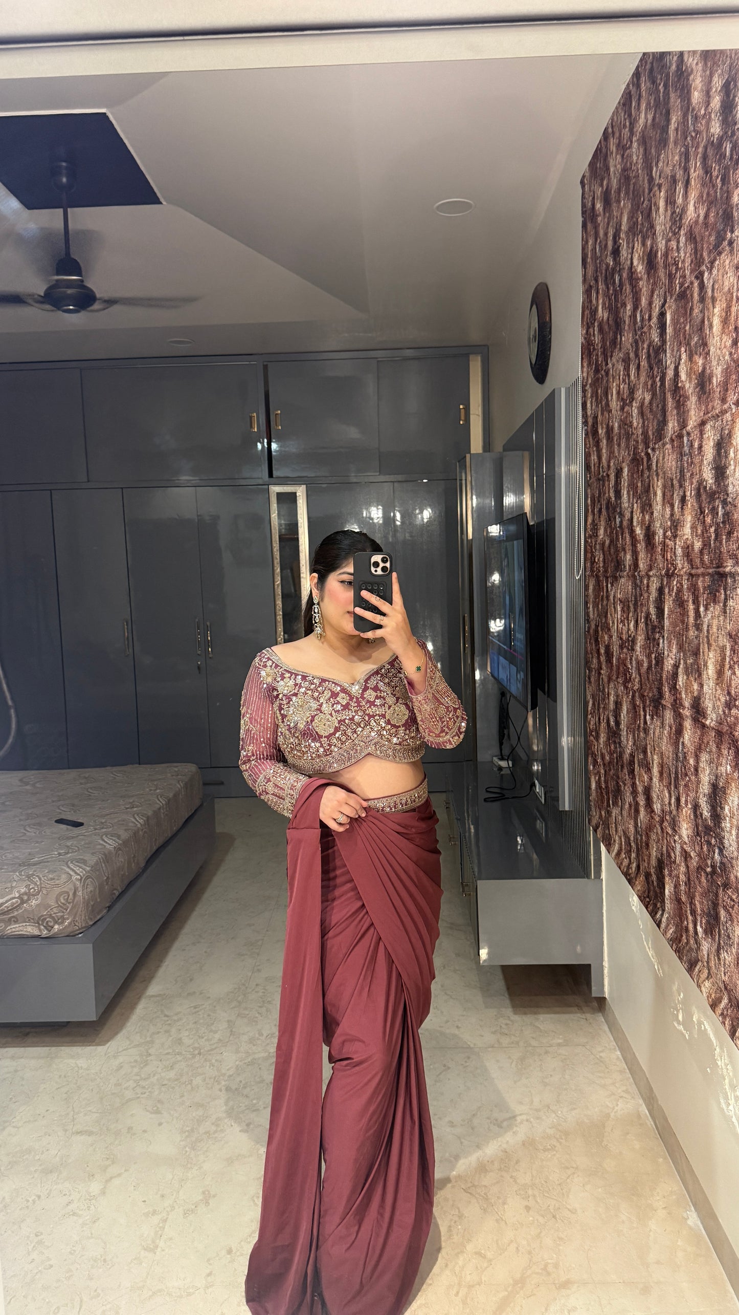 Sunehri saree