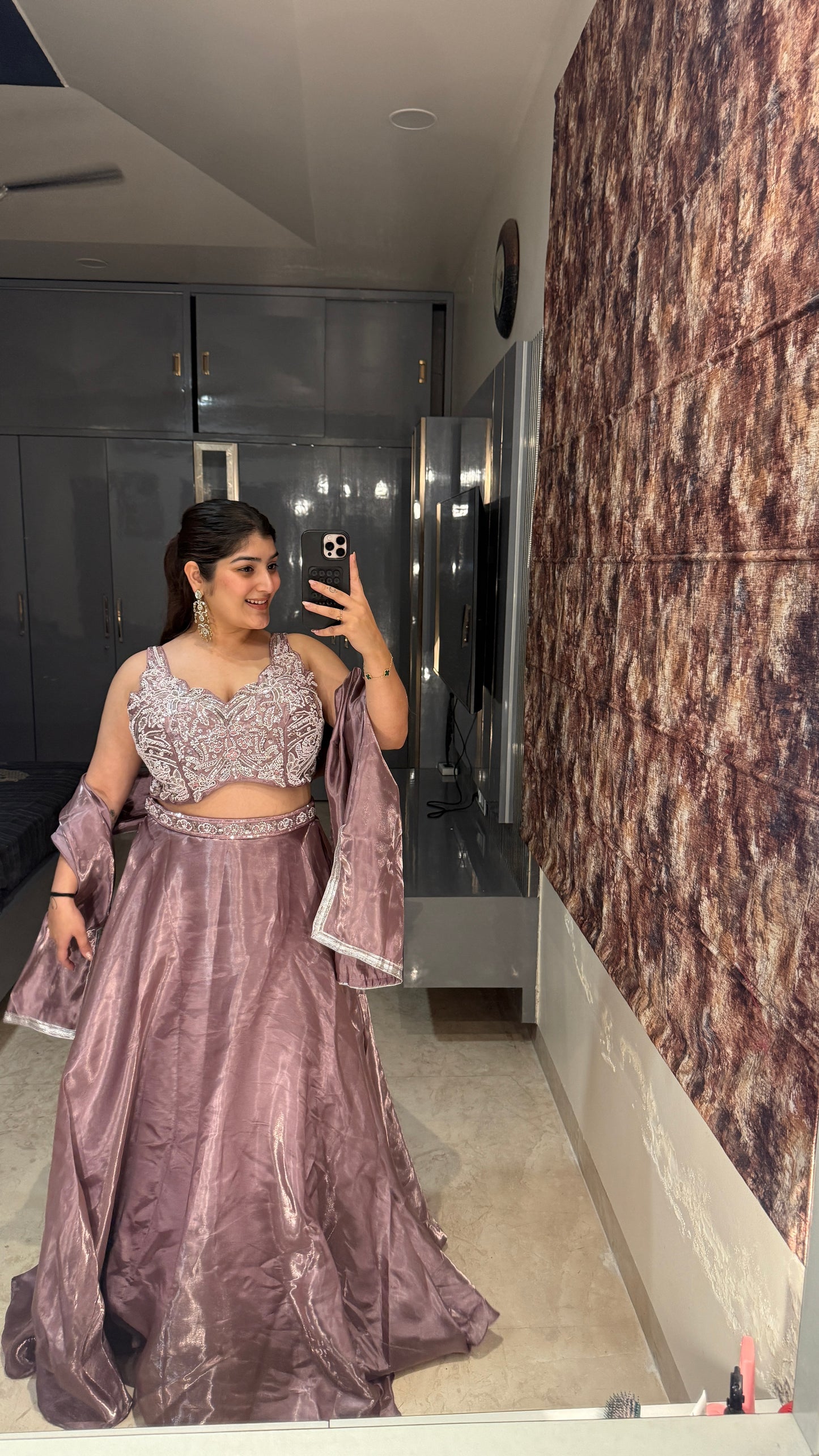 Kashmira lehenga