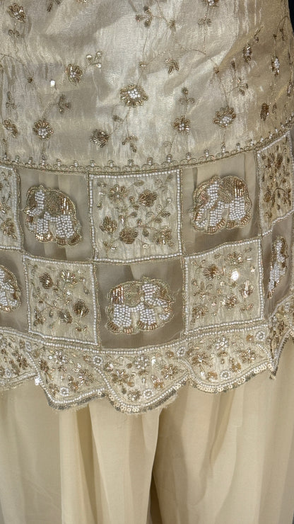 Sunehra plazo set