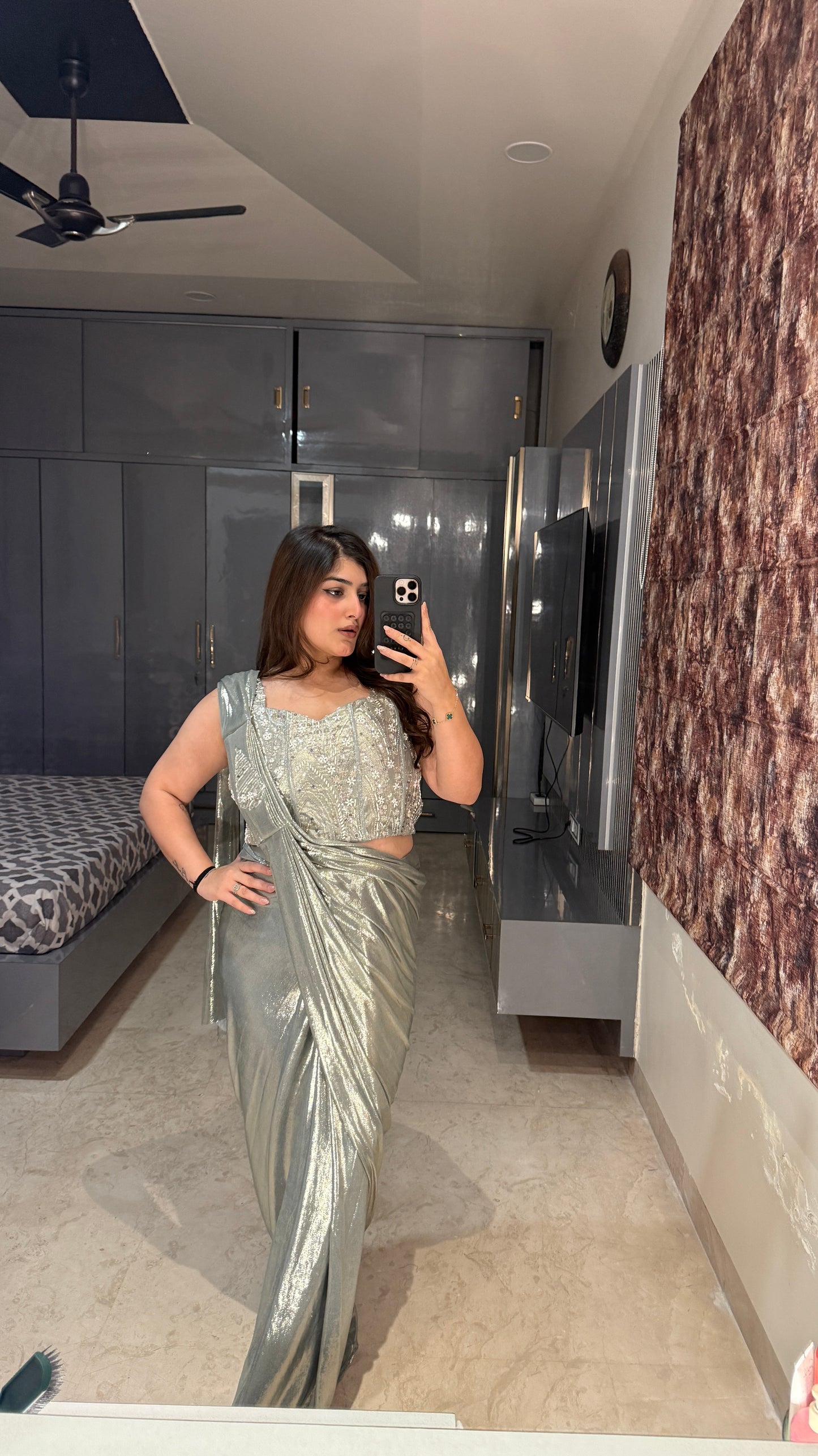 Slivergreen Metallic saree
