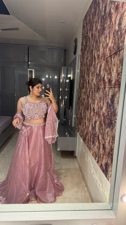 Kashmira lehenga