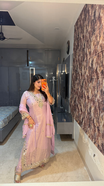 Aaina Kurta set