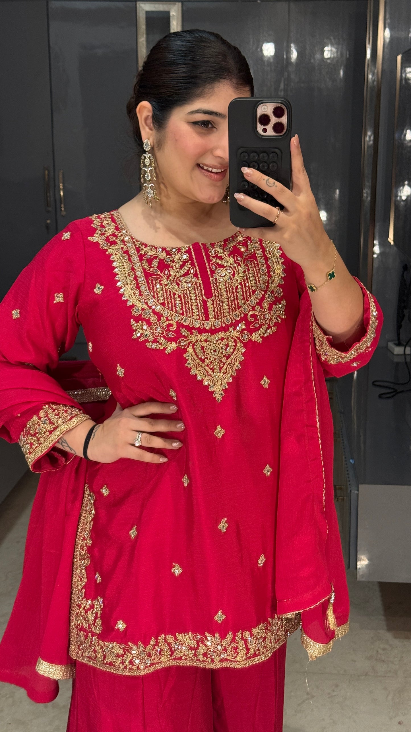 Saanvi suit set