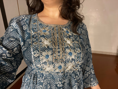 Short kurti and pant