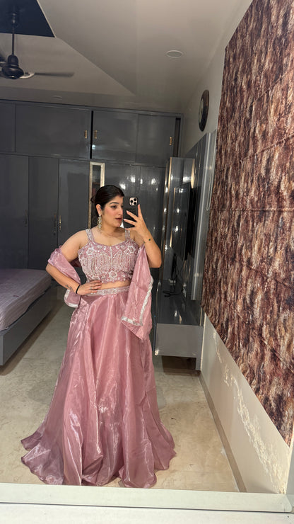 Kashmira lehenga