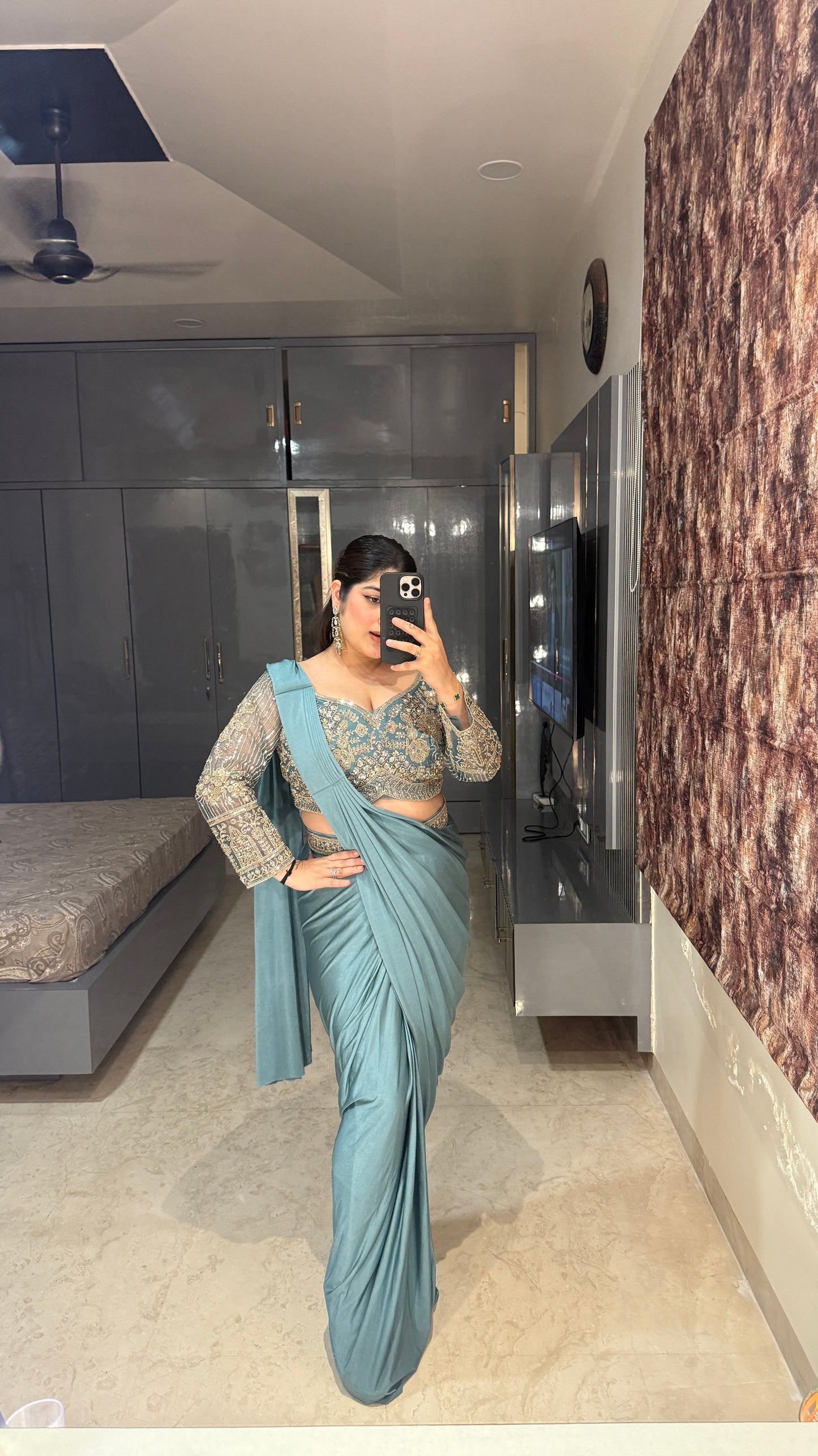 Sunehri saree