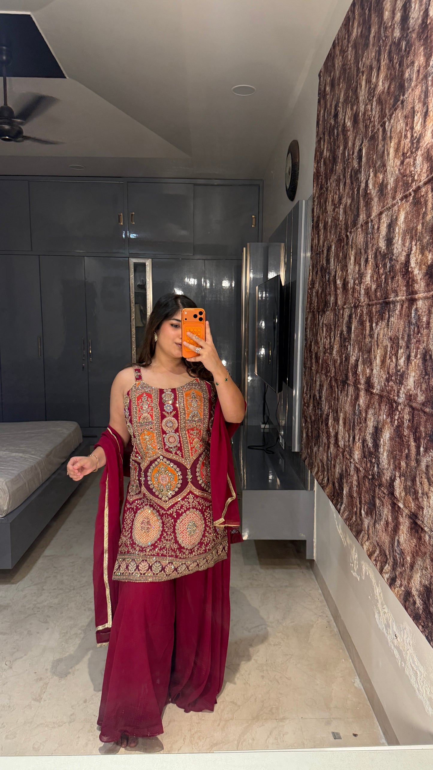 Maahi set