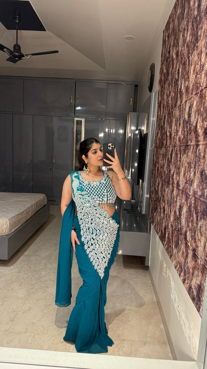 Heavy pallu saree(rama green)