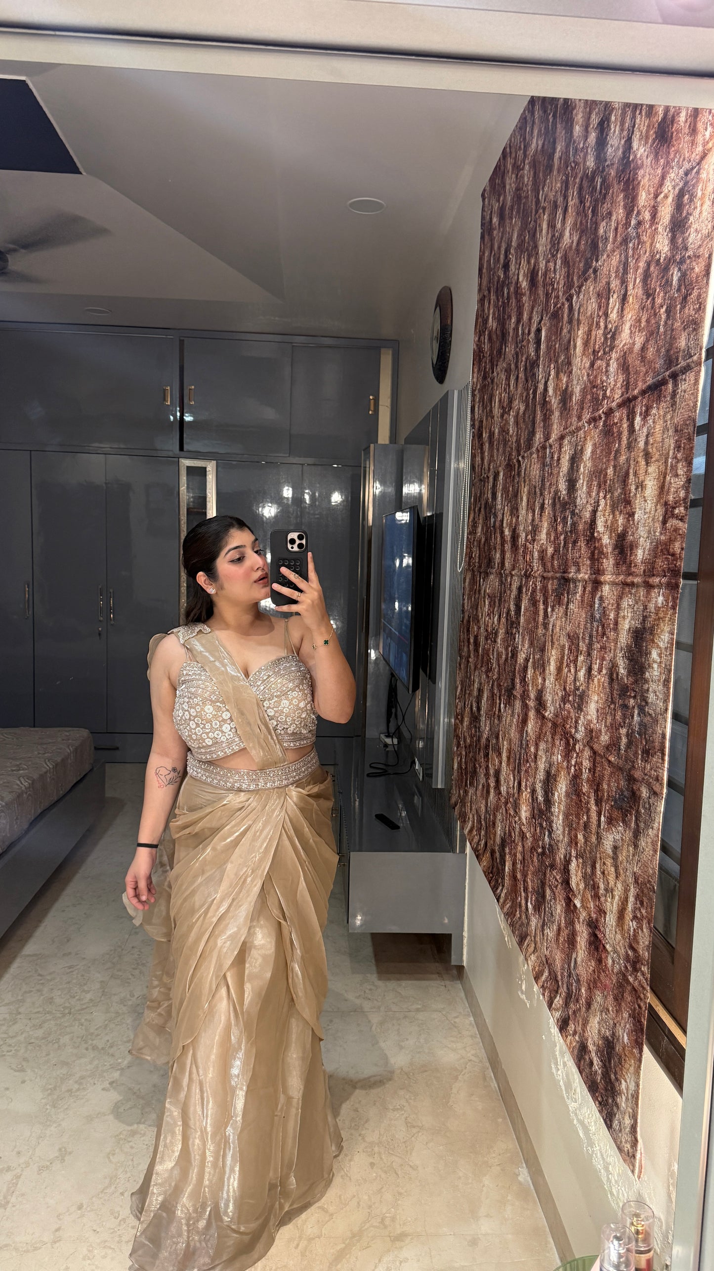 Roshni saree