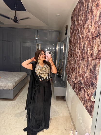 Corset detail saree(black)