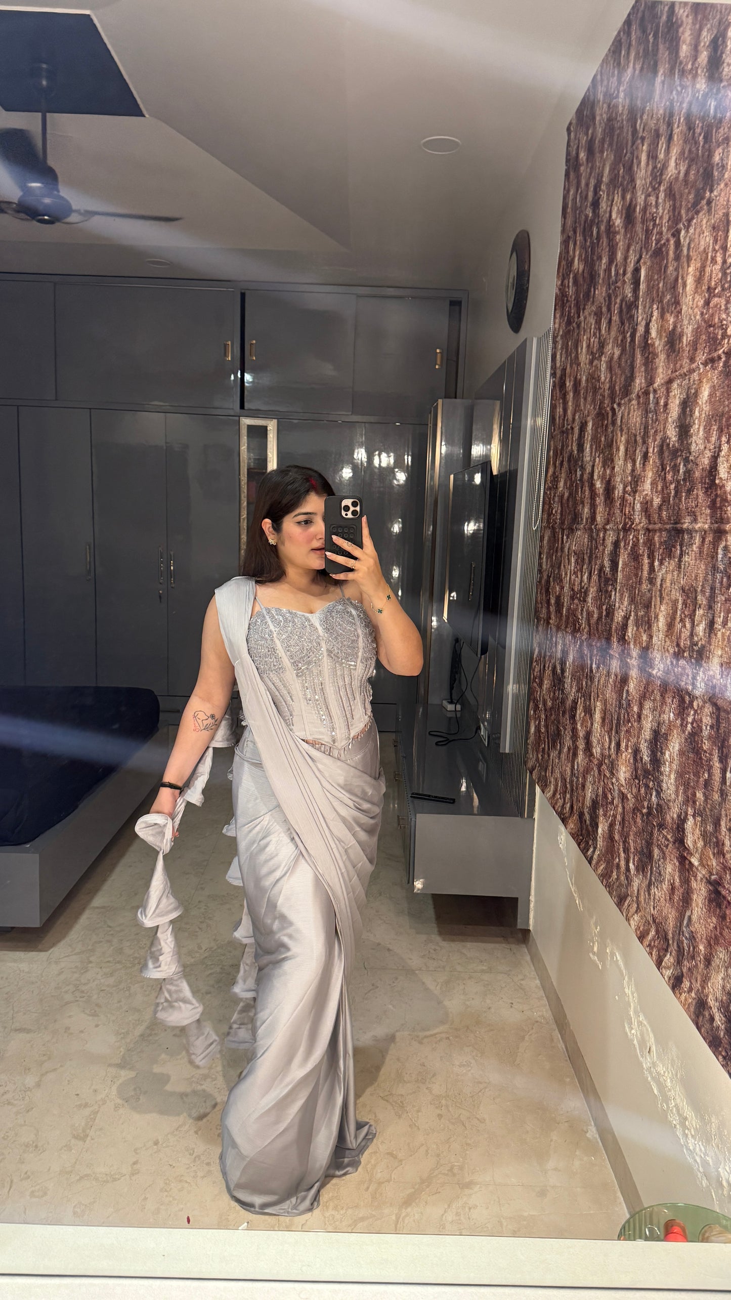 Premium corset saree silver