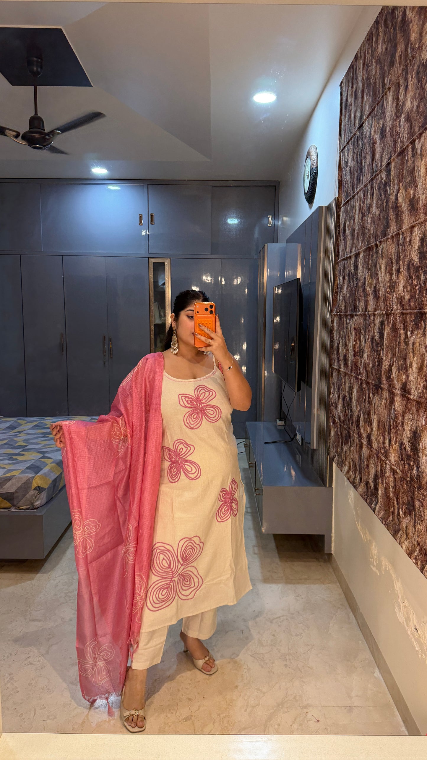 Emborided flower kurta