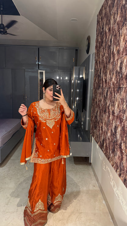 Saanvi suit set