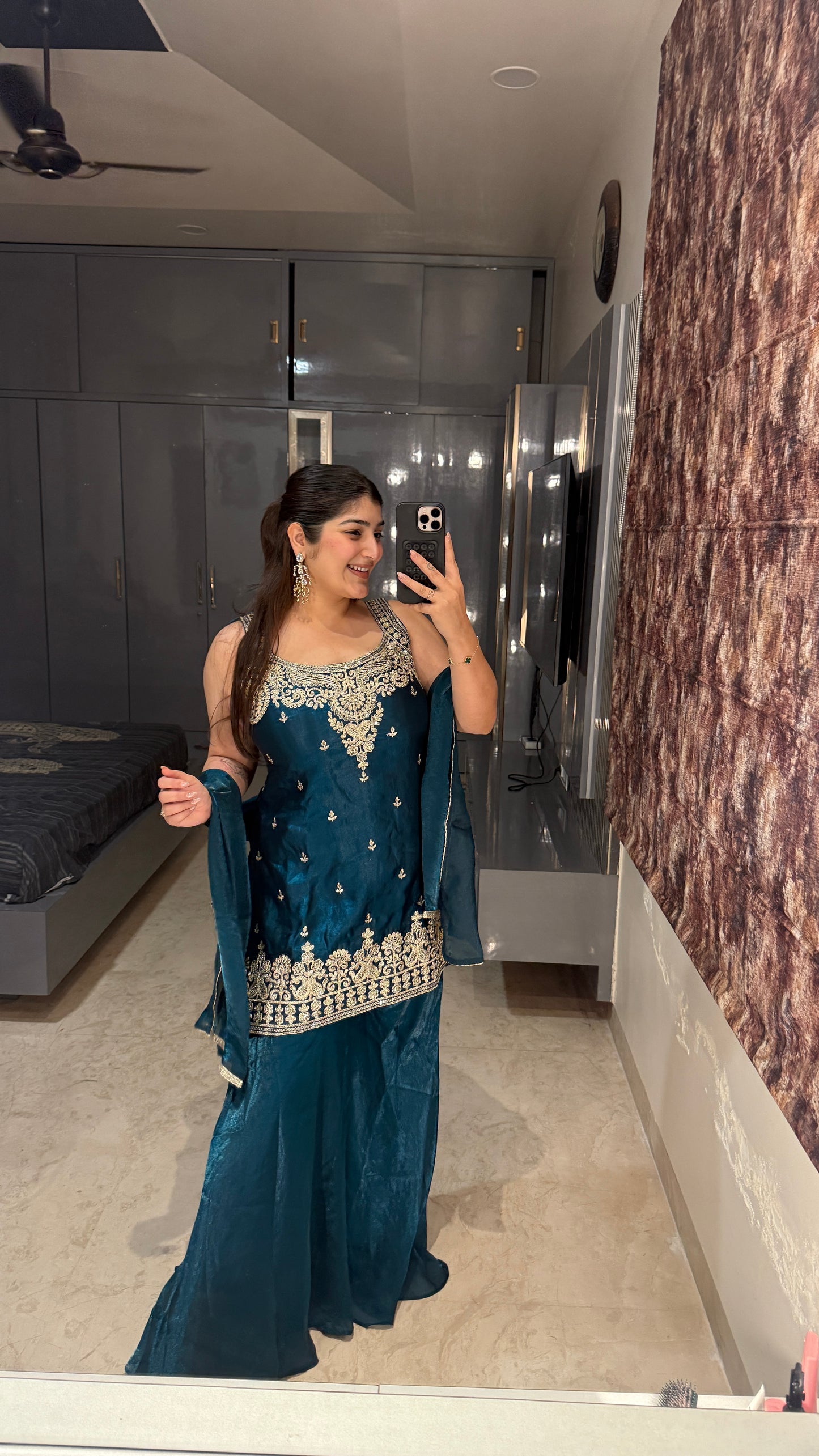 Rekha set