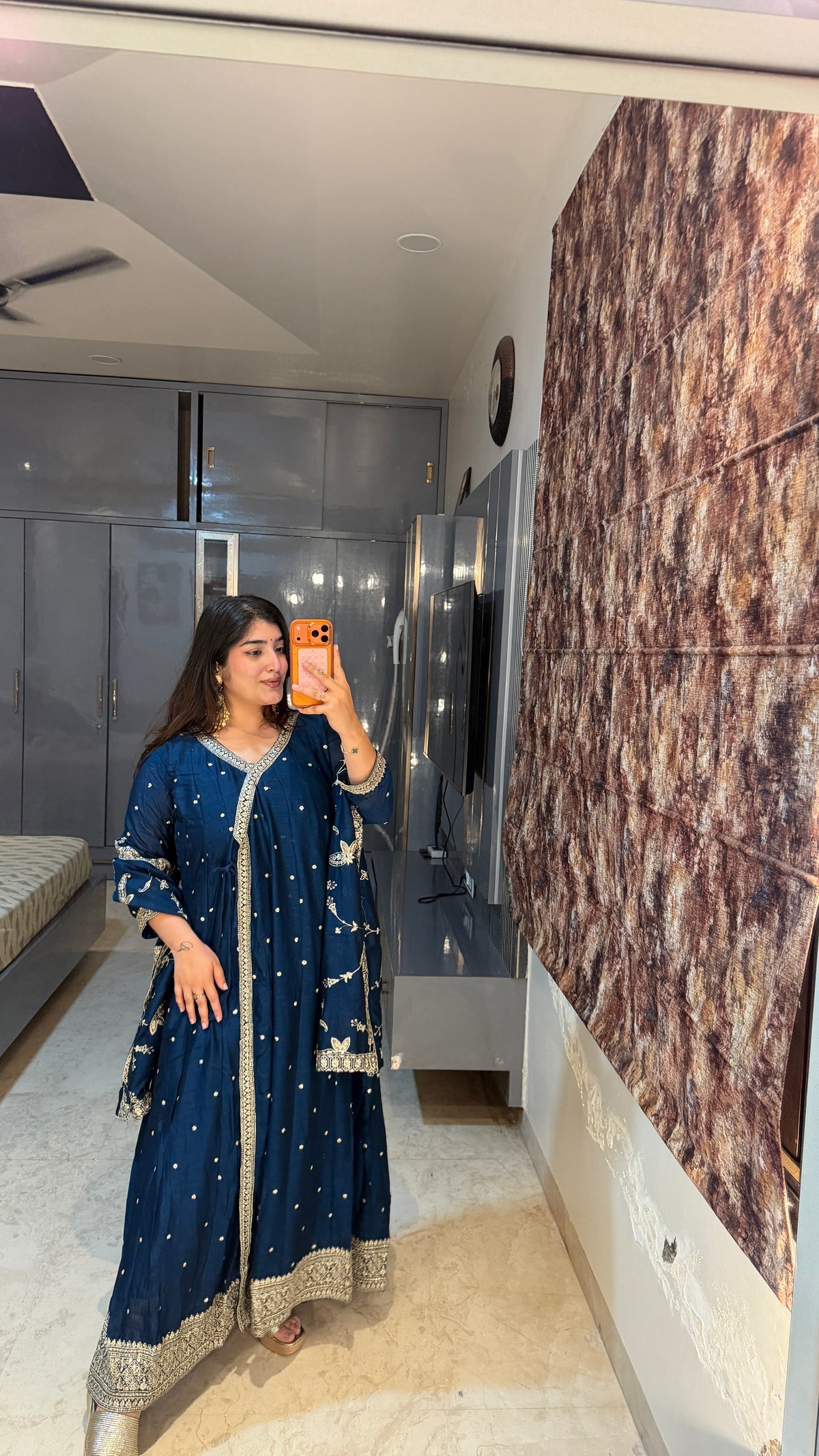 Shabana set