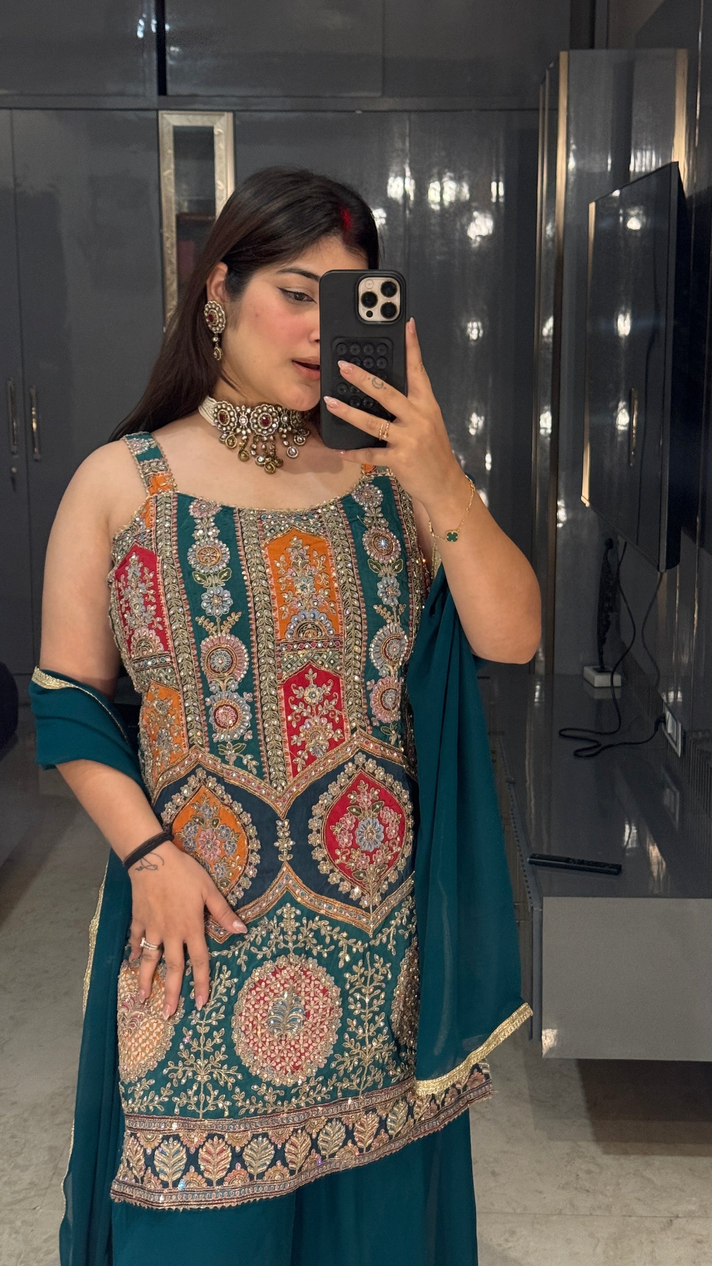 Maahi set