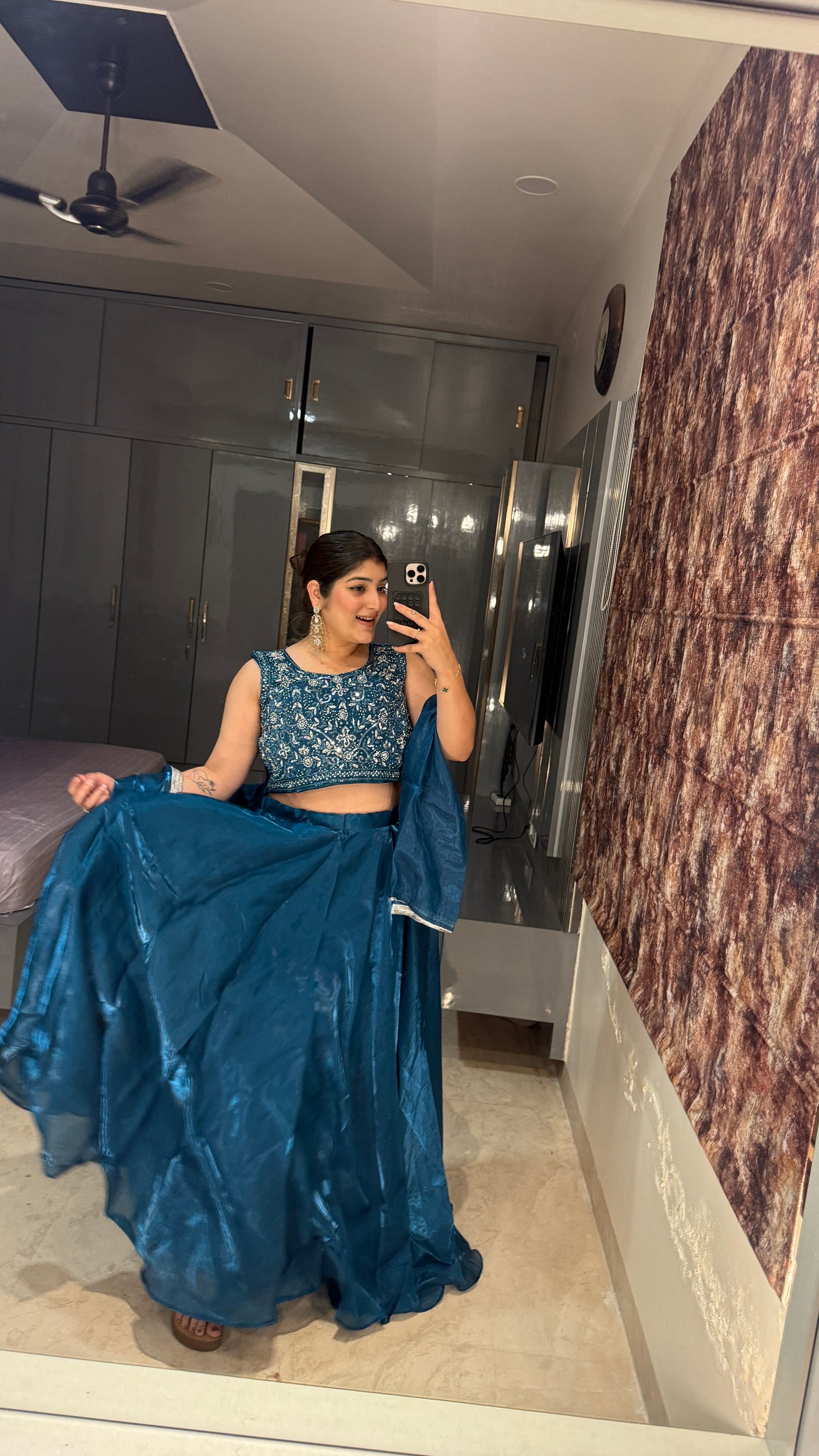 Tazdaar lehenga