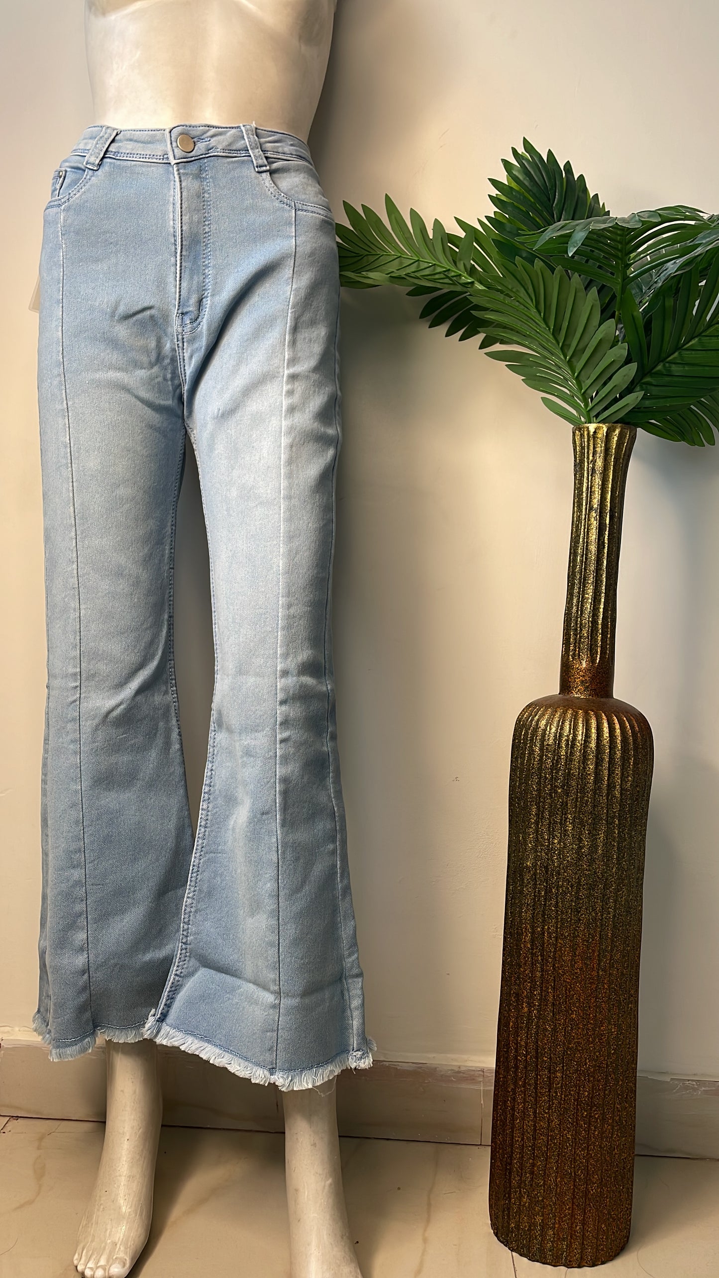 Ice bell bottom (rce584)