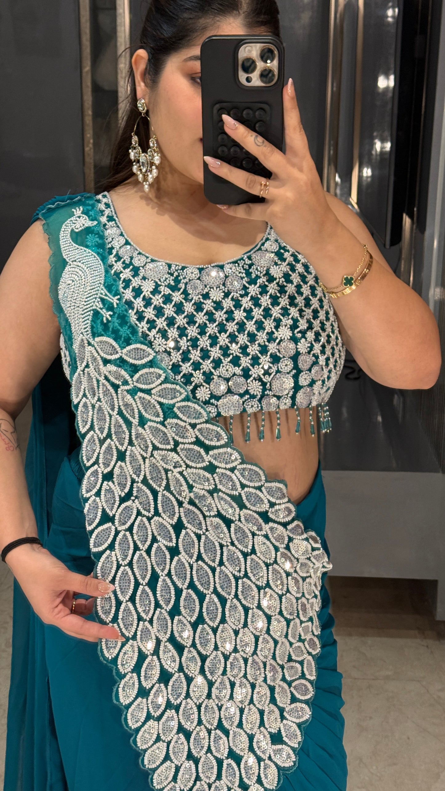 Heavy pallu saree(rama green)