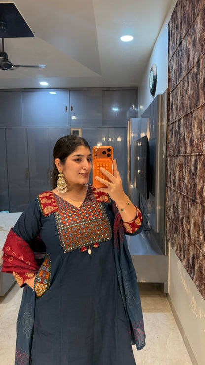 Pocket design kurta set