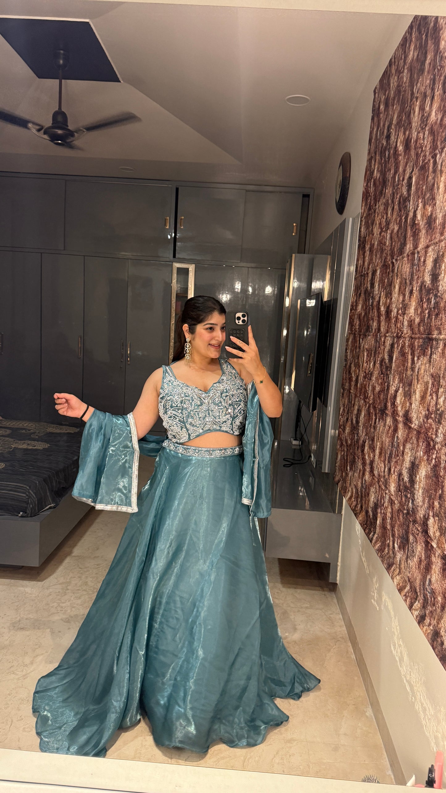 Kashmira lehenga