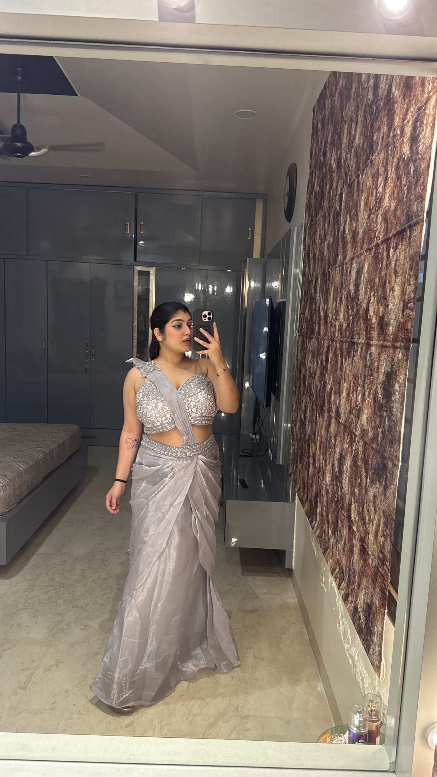 Roshni saree