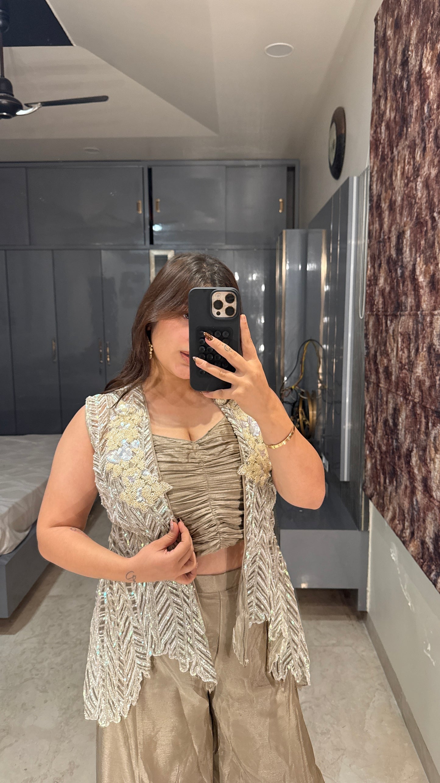 Farah set
