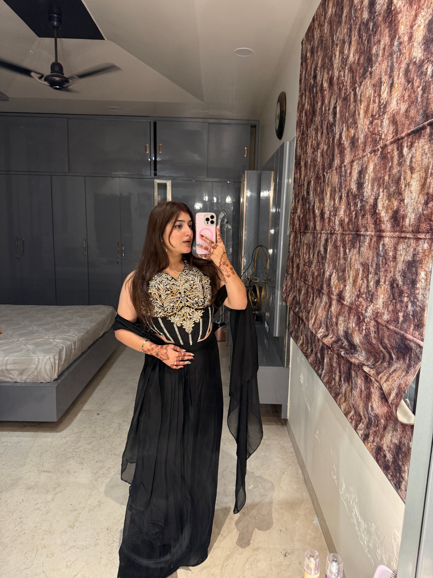 Corset detail saree(black)