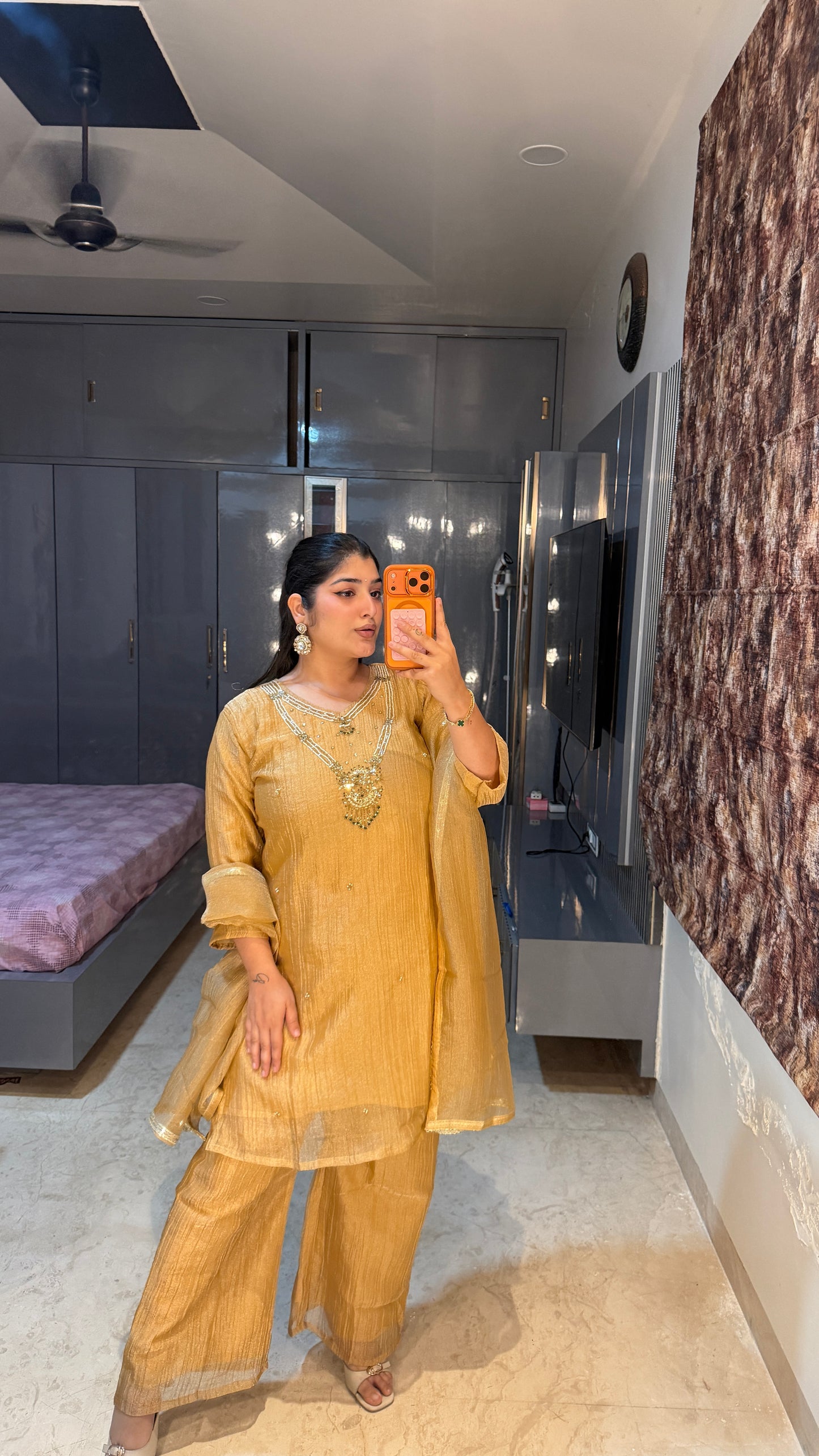 Faiza set