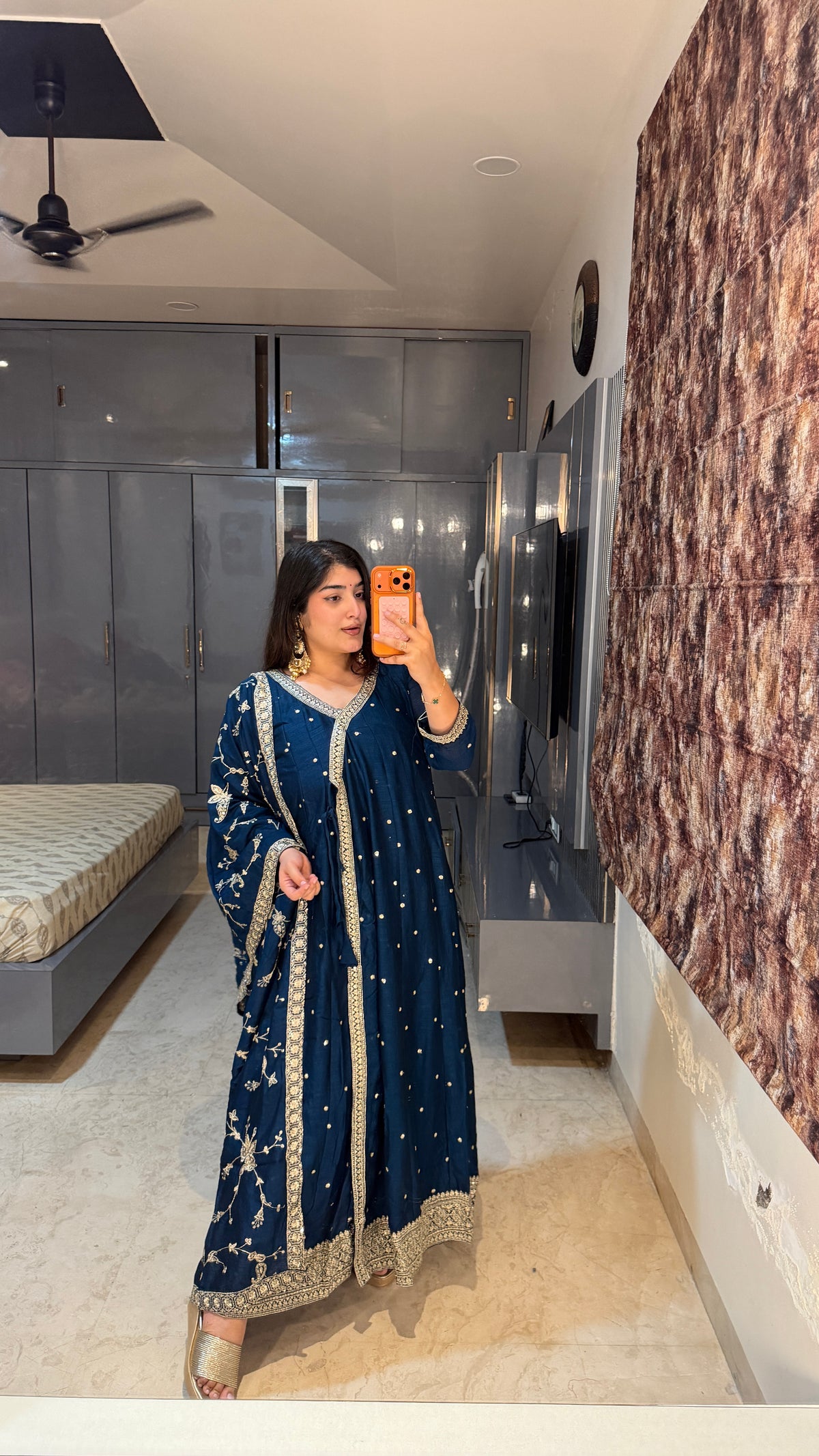 Shabana set