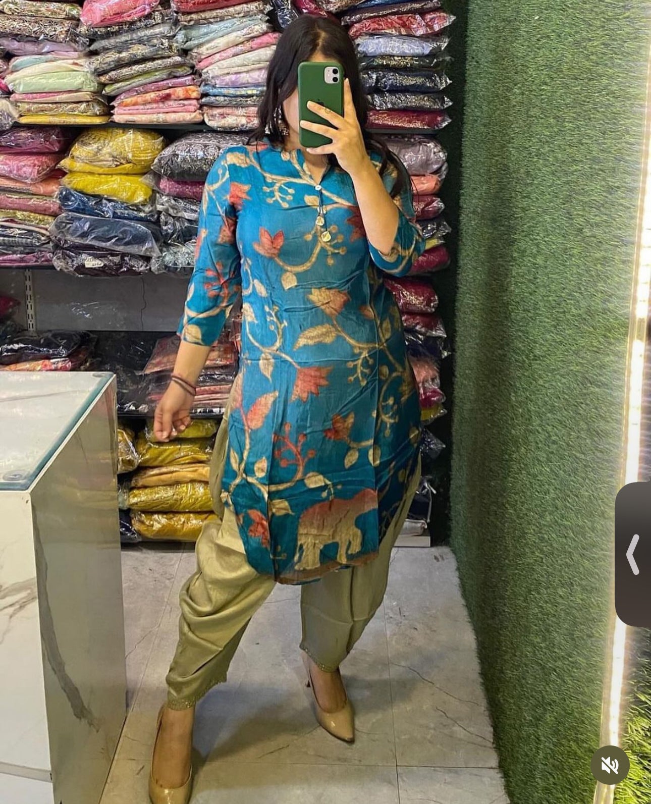 Kurti-dhoti set