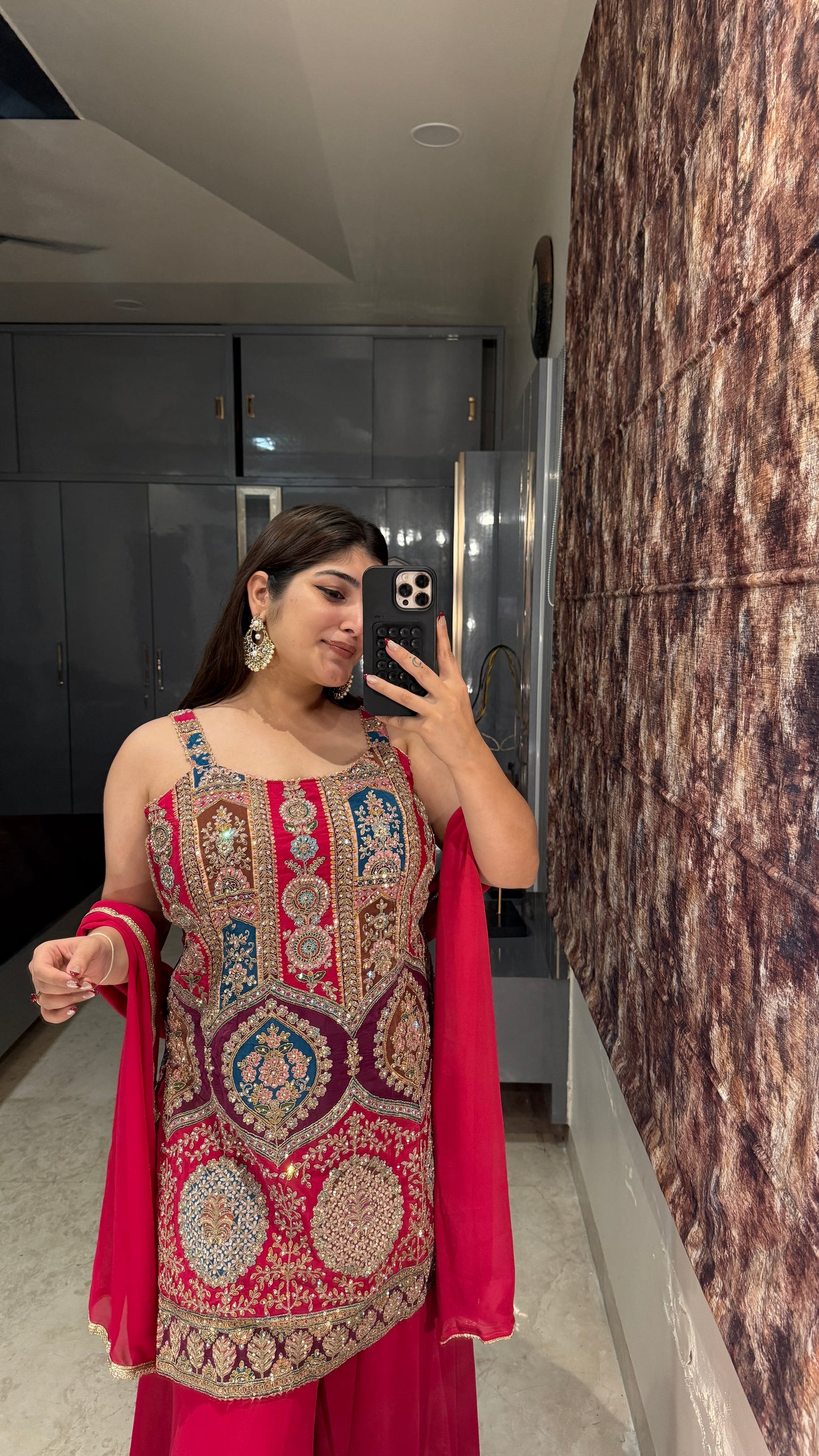 Maahi set
