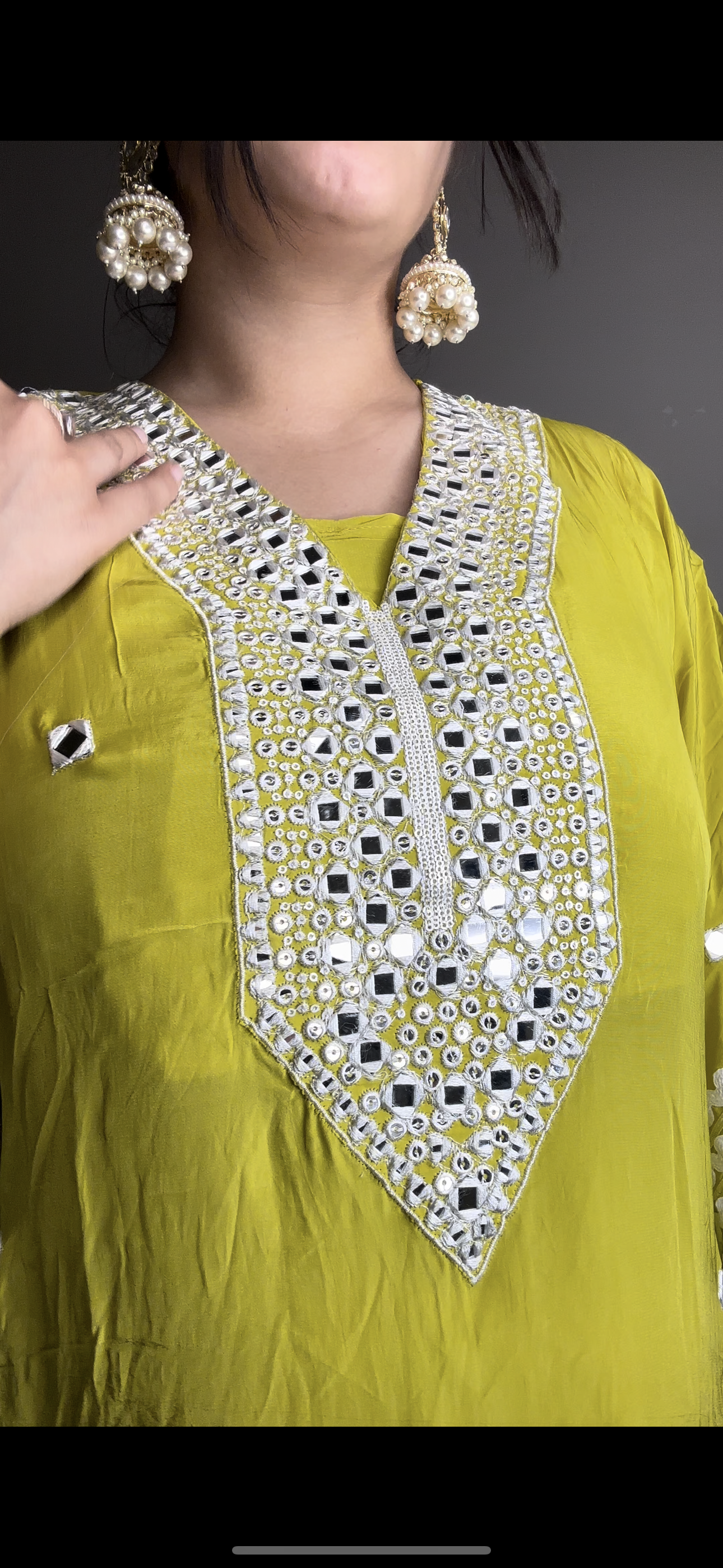 Neon trendy pompom kaftan