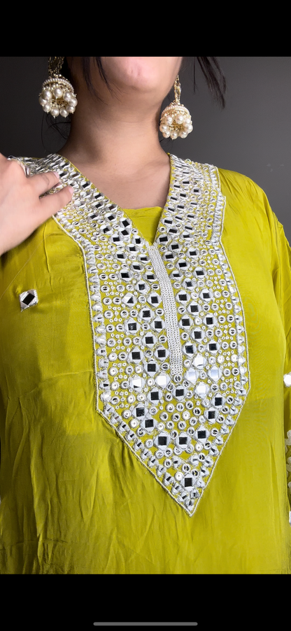 Neon trendy pompom kaftan