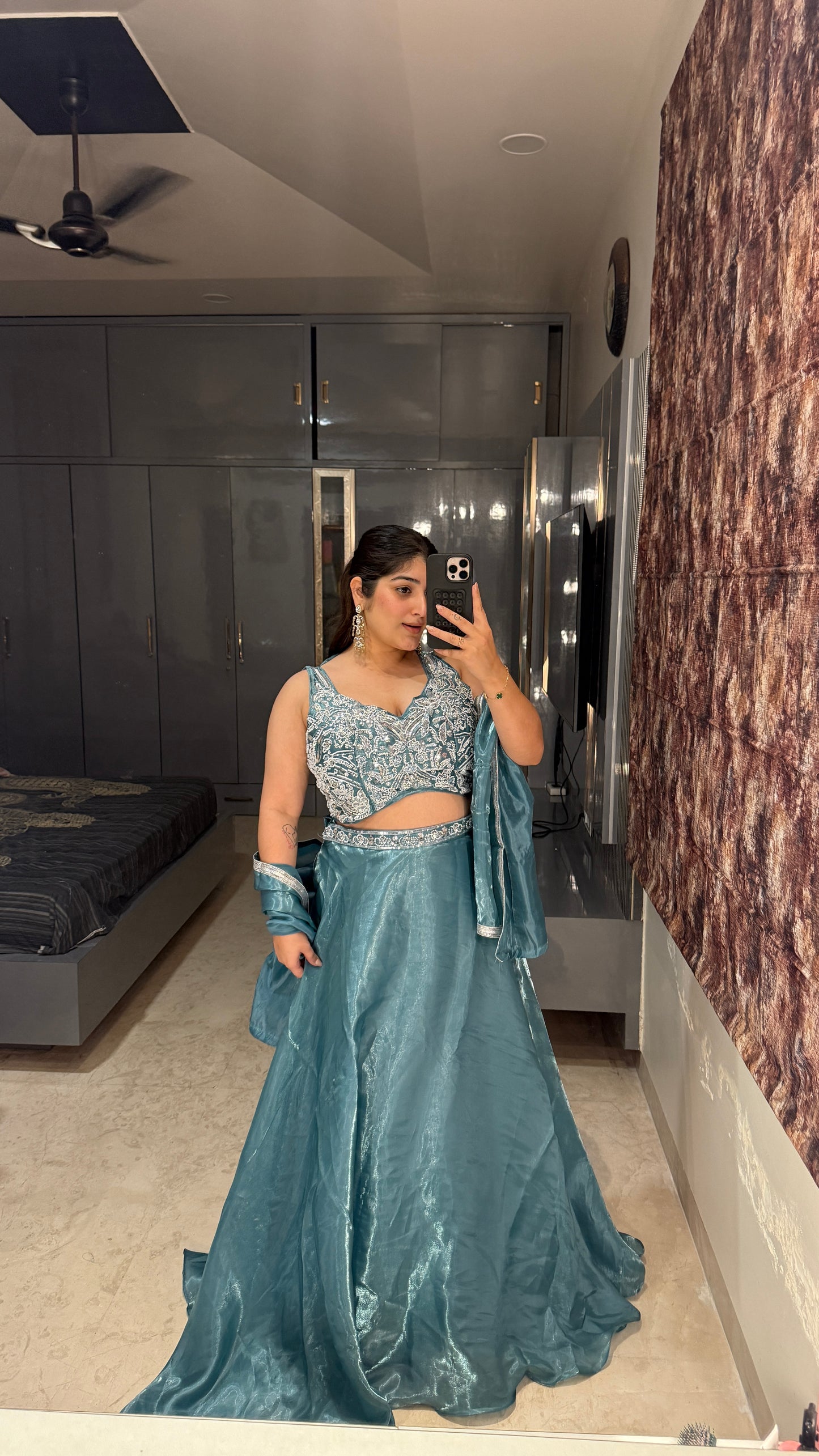 Kashmira lehenga