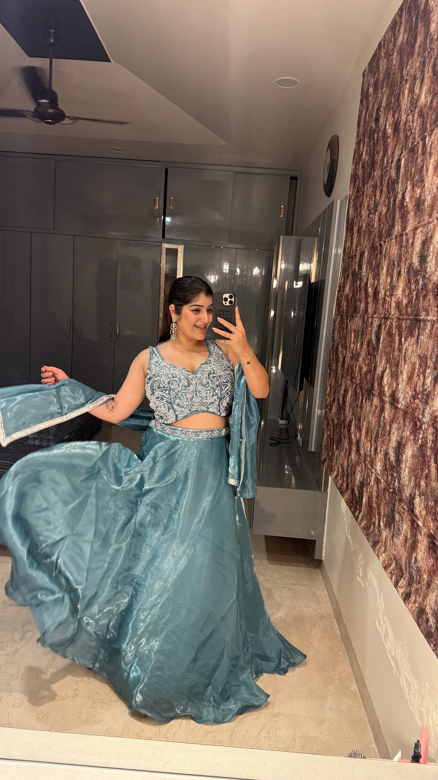 Kashmira lehenga